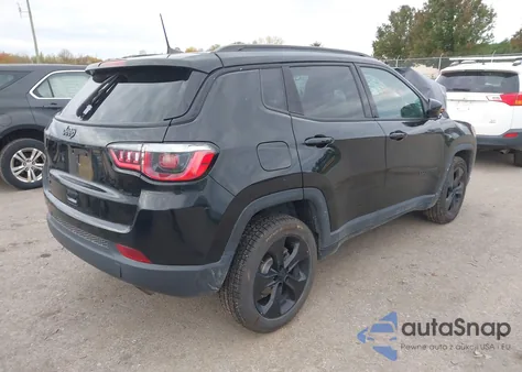 2020 Jeep Compass Altitude 4X4 from USA, damaged, VIN 3C4NJDBB5LT112261